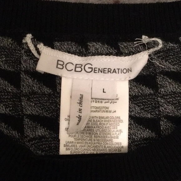 BCBGeneration Printed Sweater - Picture 4 of 5